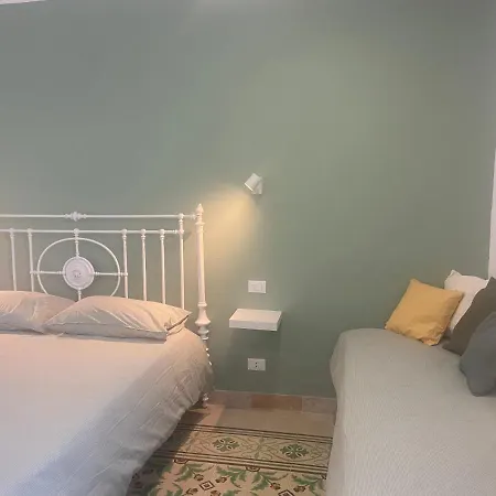 Bradamante Little Tower Apartment